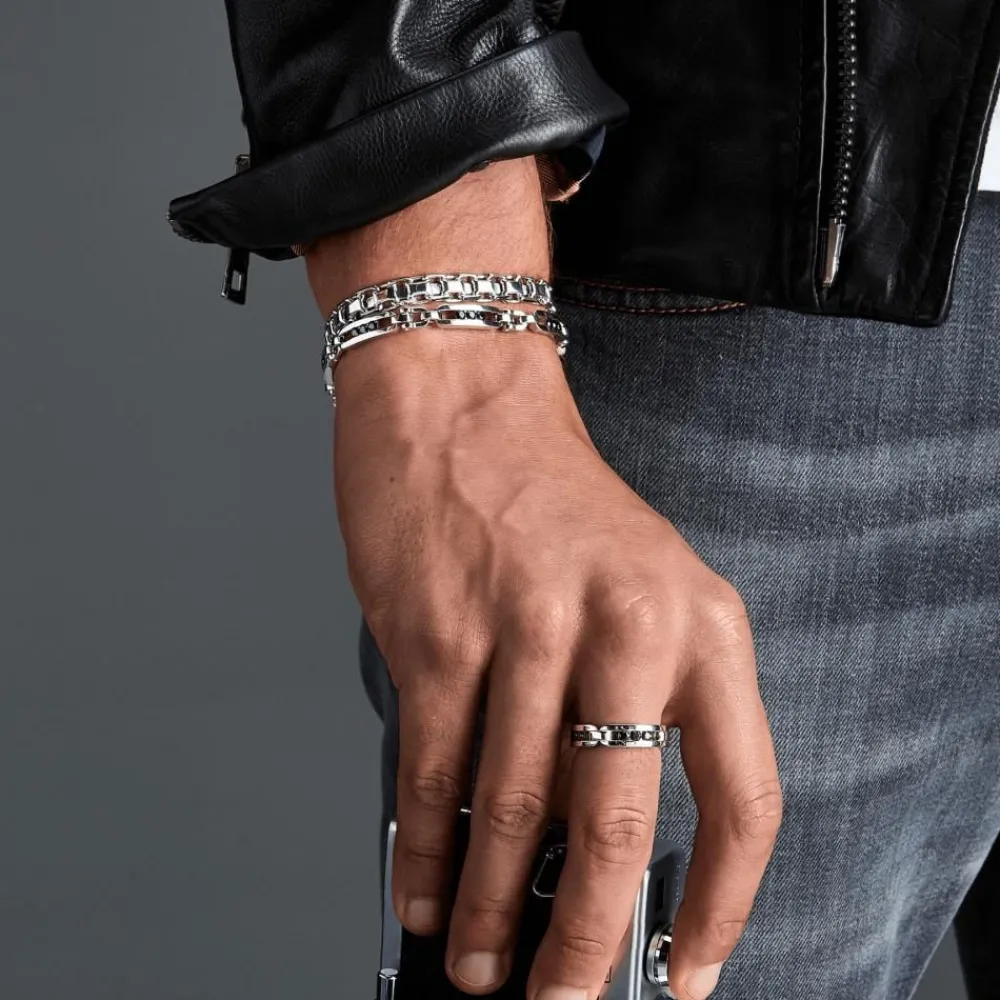 Clearance Zancan Silver Band Ring With Black Stones. Bagues