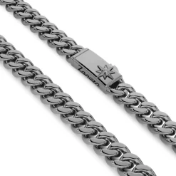New Zancan Silver Curb Chain Necklace. Colliers