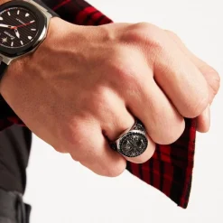 Best Zancan Silver Ring With Black Stones. Bagues