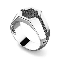 Clearance Zancan Silver Ring With Black Stones. Bagues